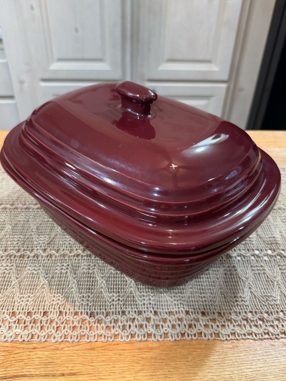 EUC Pampered Chef Cranberry Stone Deep Covered Baker